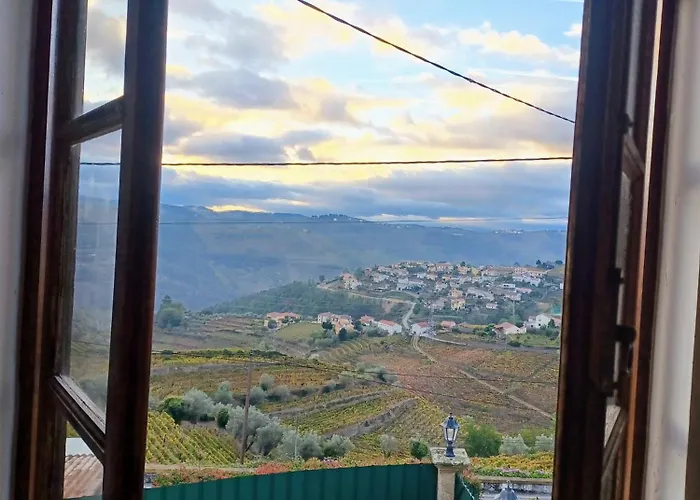 Casario Do Vale E Eventos Фермерский дом Assento